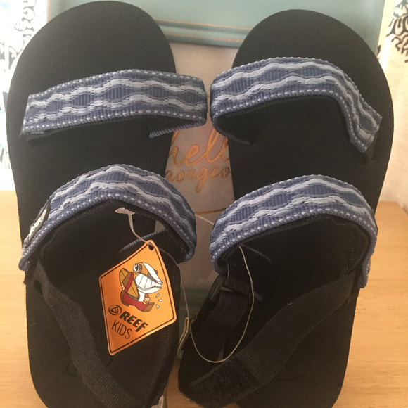 reef velcro sandals